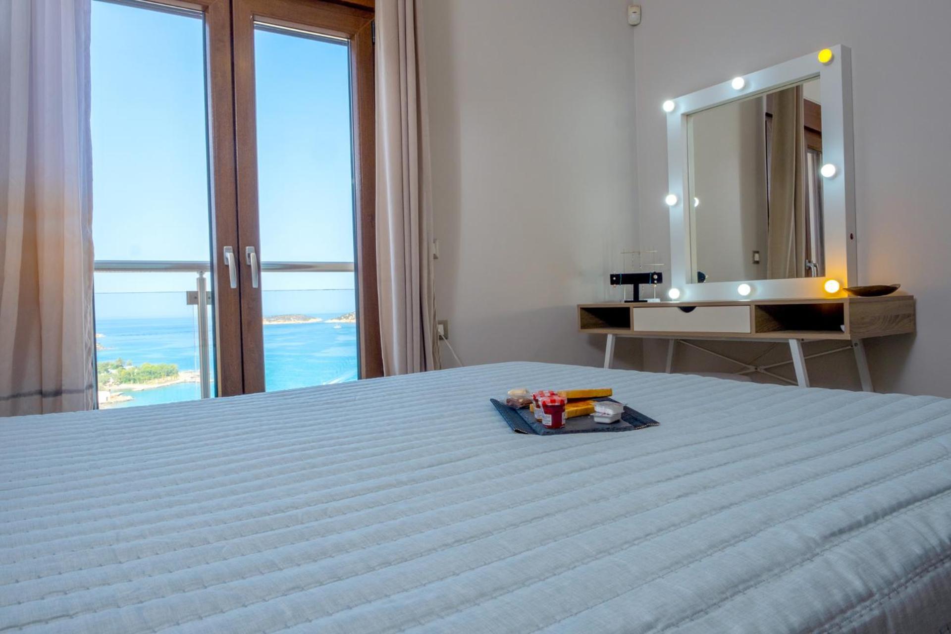 Thea Panoramic Sea View Apartment Ágios Nikólaos Екстериор снимка